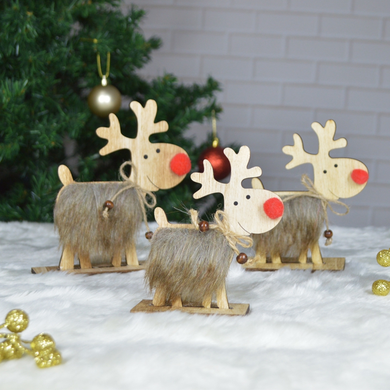 China supplies Wooden deer with wooden base home use ornaments
