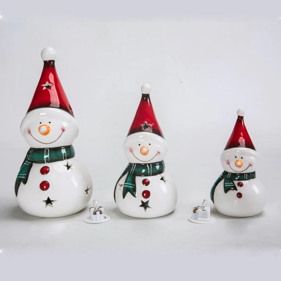 Wholesale Christmas Ceramic Snowman Ornaments Desk Decoration Cute Penguin Figures
