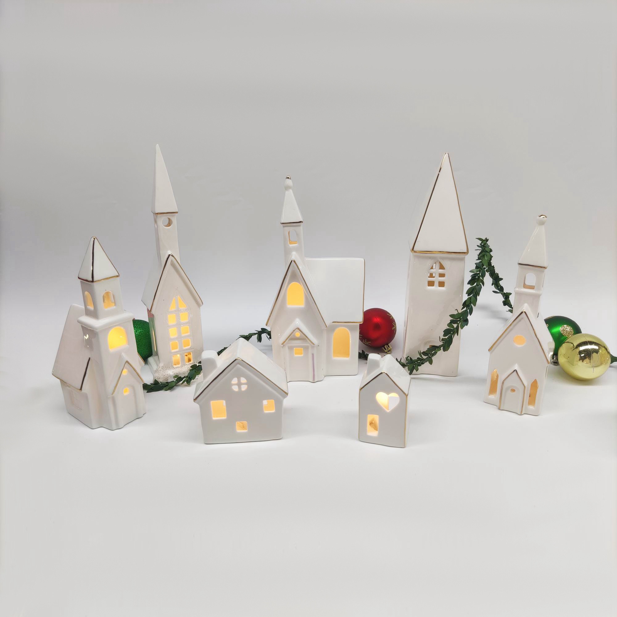 Christmas White Ceramic House Ornaments LED Lights Festival Decorations Lvingroom Decor Cone House Xmas Light House Gift